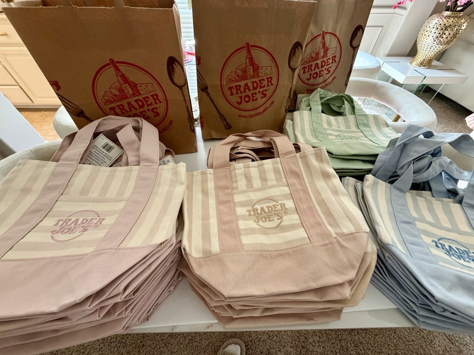 NEW Summer 2026 Trader Joe’s Striped Canvas Tote Bags Set Of 4